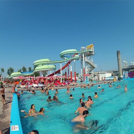 Hotel Morena Riccione Centrale Extérieur photo