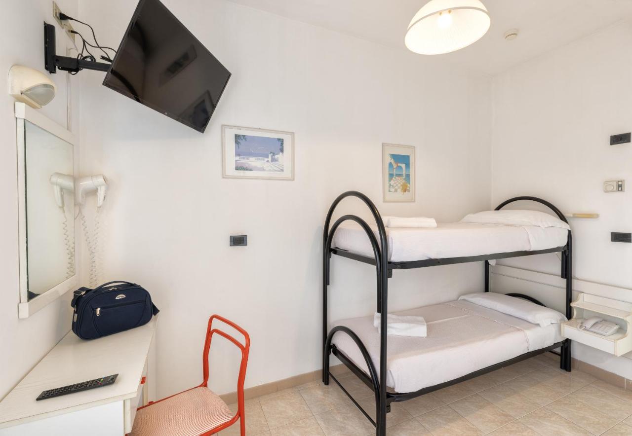 Hotel Morena Riccione Centrale Extérieur photo