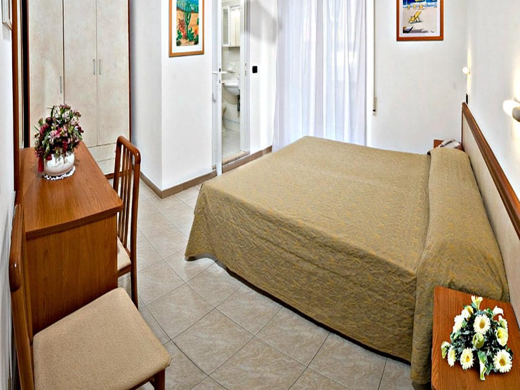 Hotel Morena Riccione Centrale Extérieur photo